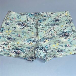 Old Navy Blue Shorts Casual Lightweight, size 6